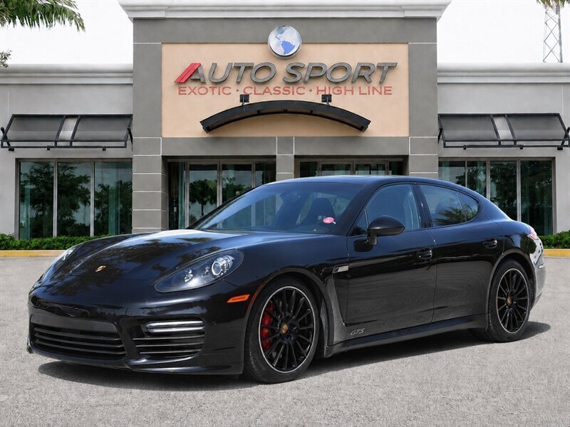 Sedan in Boca Raton, FL, United States 1 - 18425144
