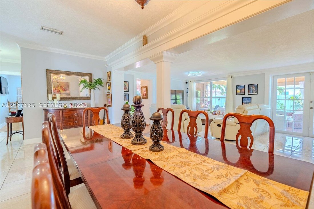 House in Hialeah, Florida, United States 5 - 18612506