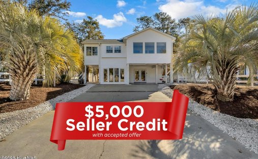 House in Oak Island, North Carolina, United States 1