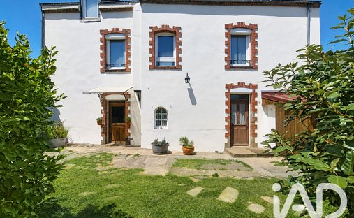 House in Port-Saint-Pere, Pays de la Loire, France 1