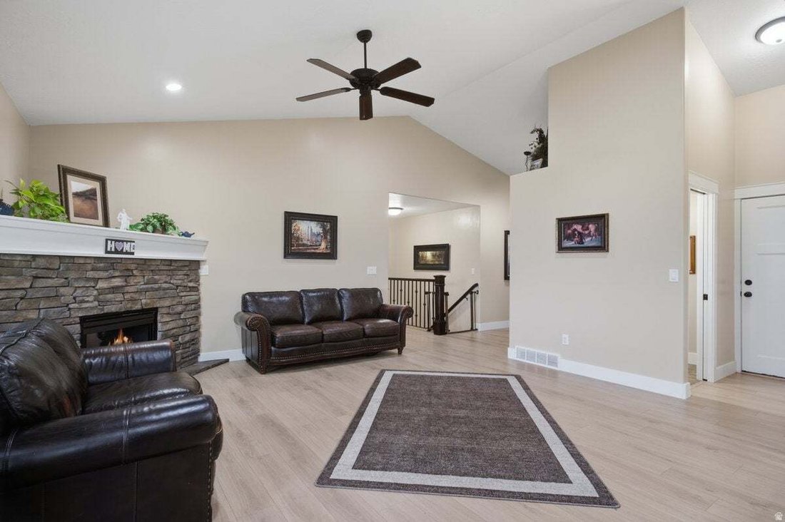 House in Ogden, Utah, United States 3 - 18673540