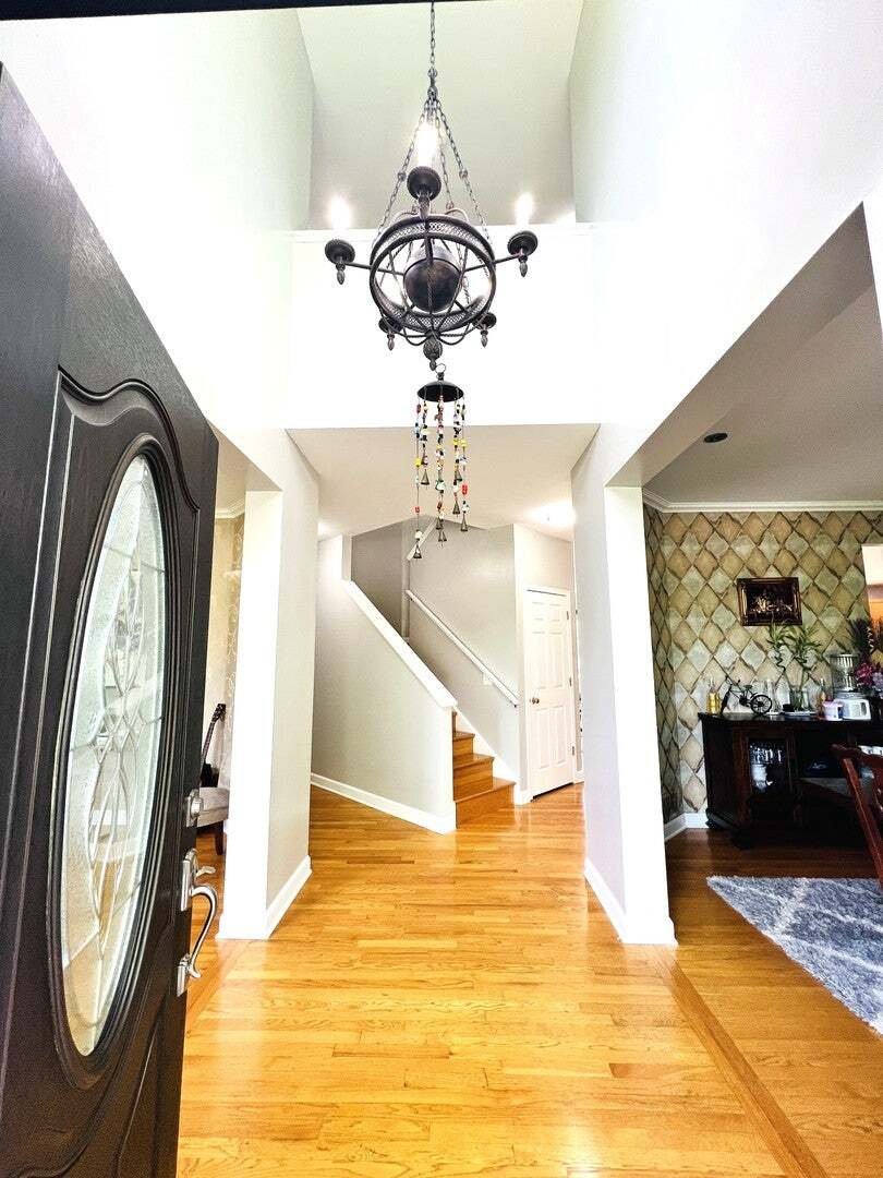 House in Lindenhurst, Illinois, United States 4 - 18673978