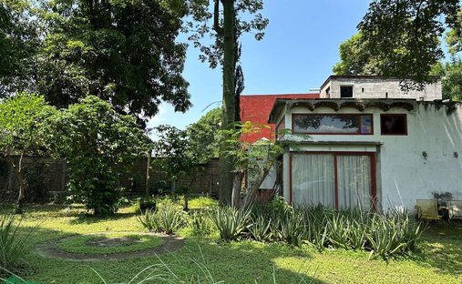 House in Itzamatitlán, Morelos, Mexico 1