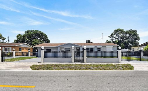 Maison à Miami Gardens, Floride, États-Unis 1