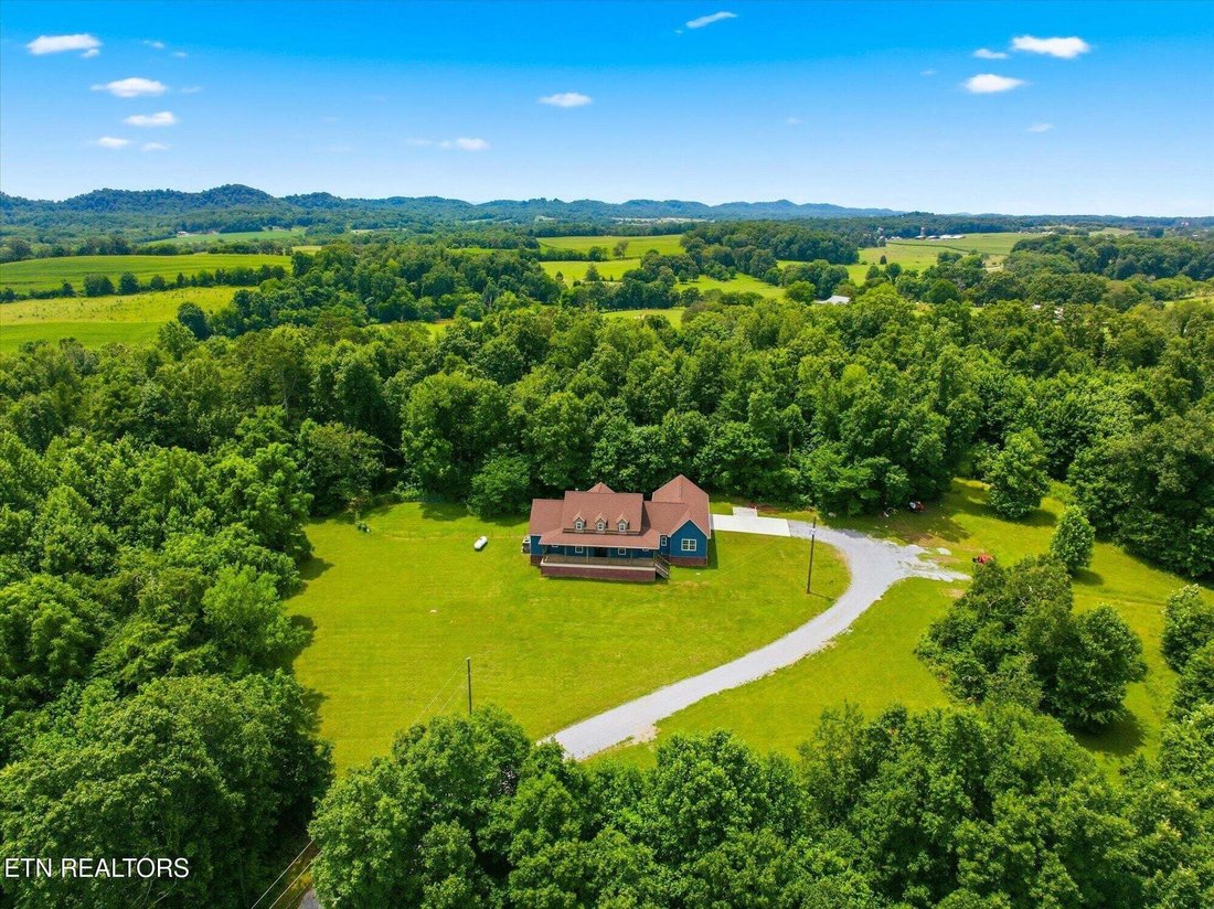 House in Madisonville, Tennessee, United States 2 - 18674268