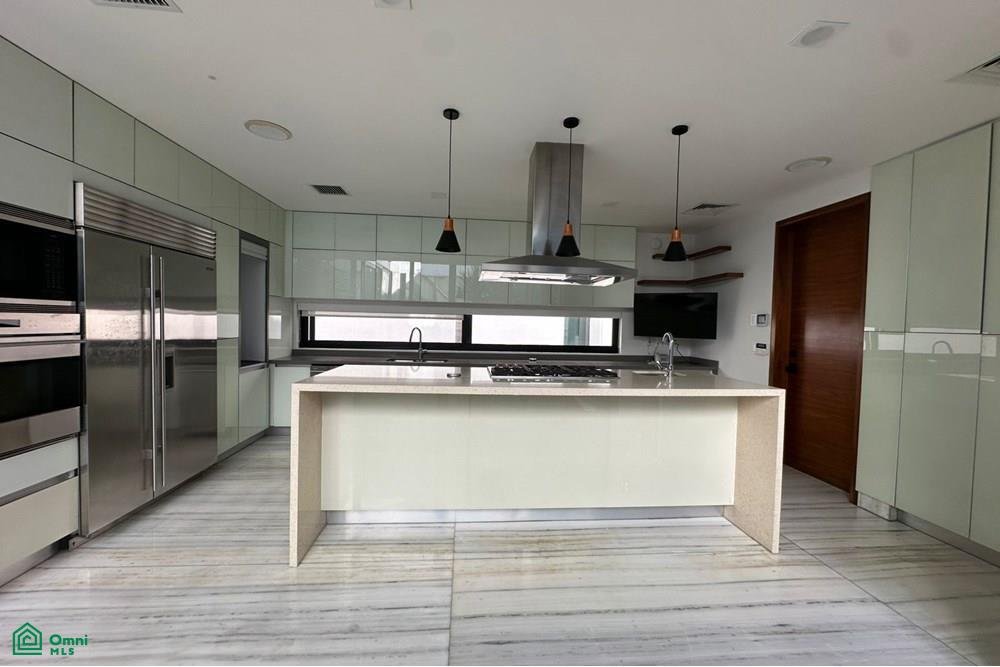 House in Mazatlán, Sinaloa, Mexico 1 - 18030509