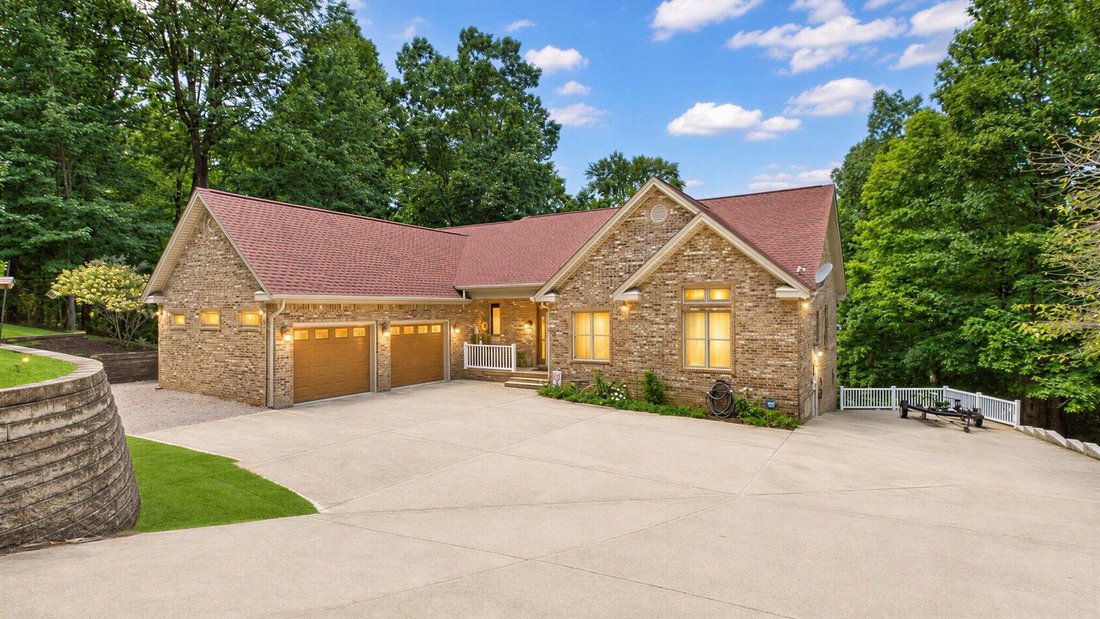 House in Cadiz, Kentucky, United States 5 - 18674224