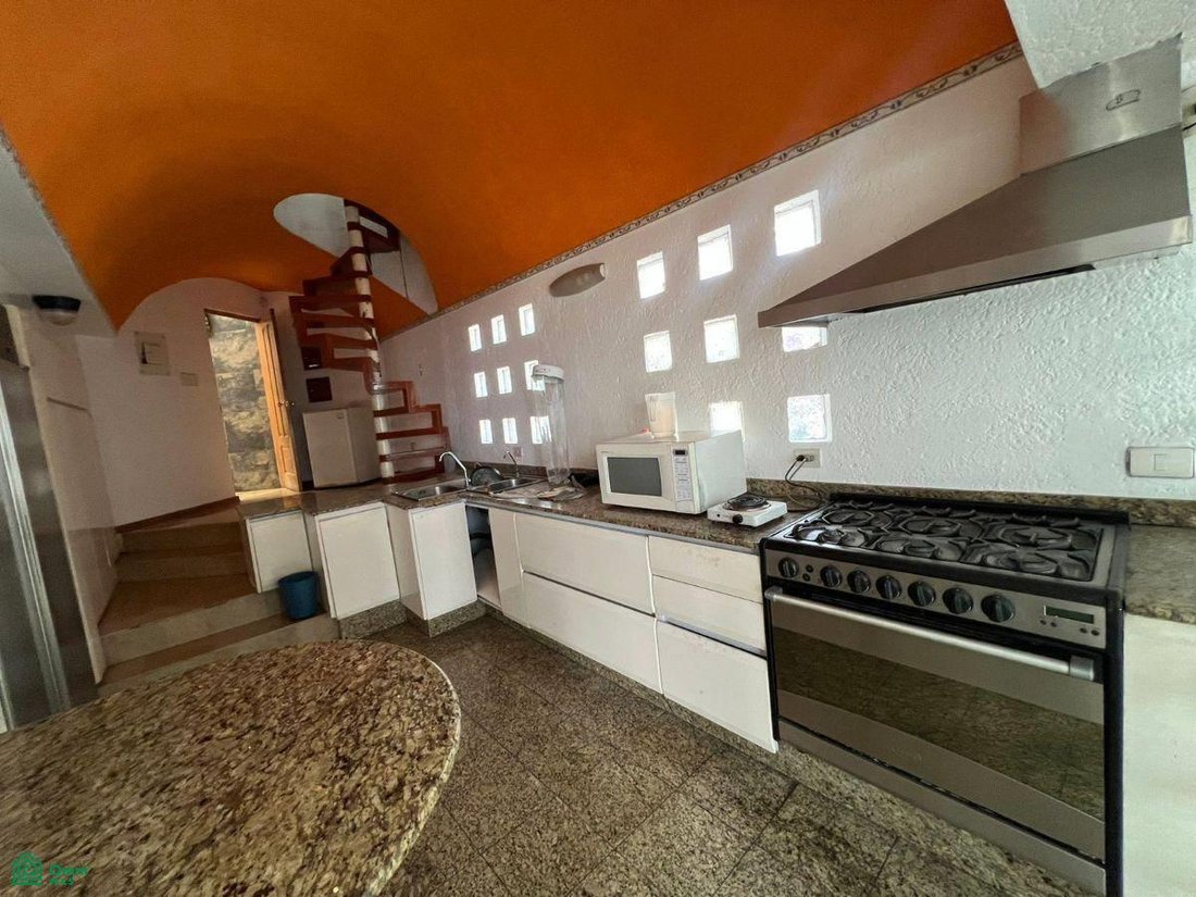 House in Mexico City, Mexico 3 - 18396252