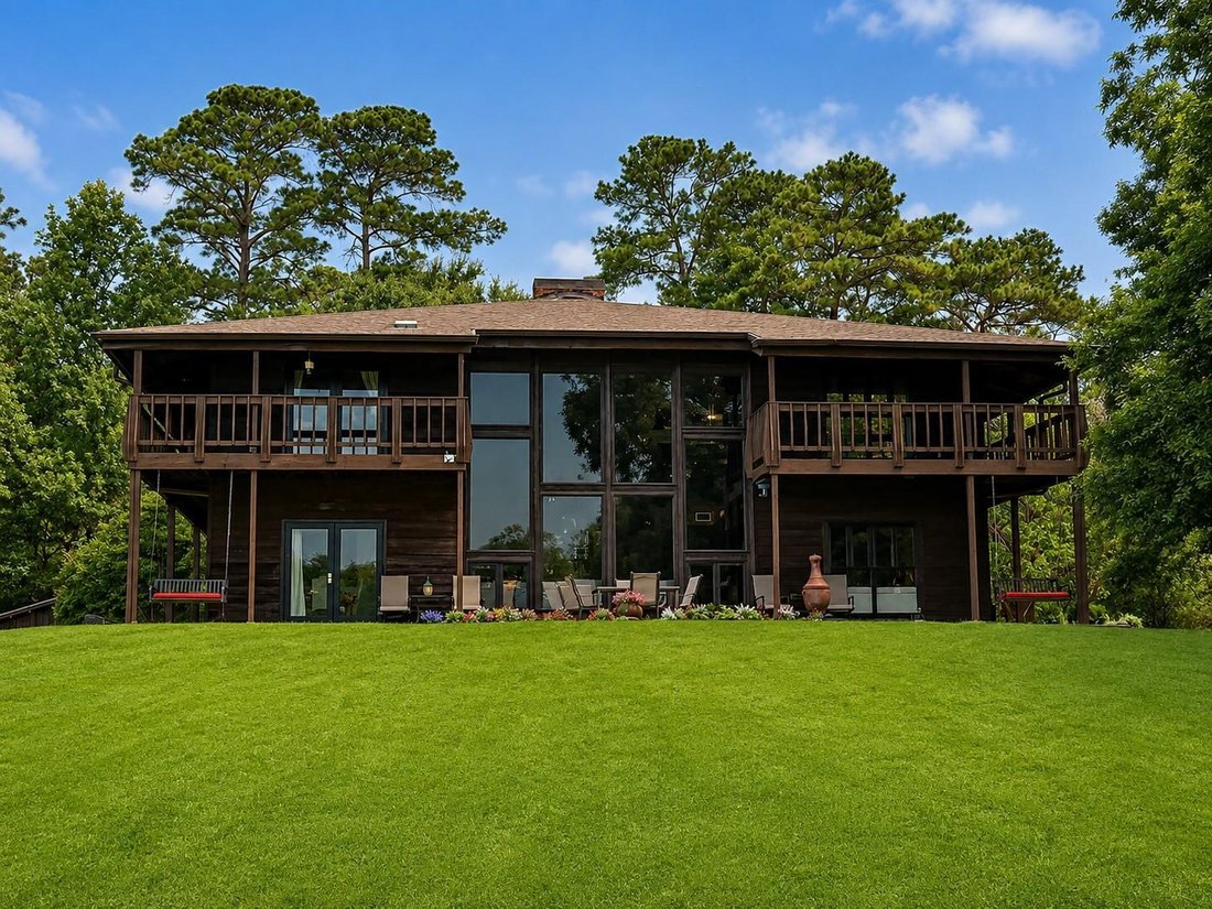 House in Conroe, Texas, United States 1 - 18674345