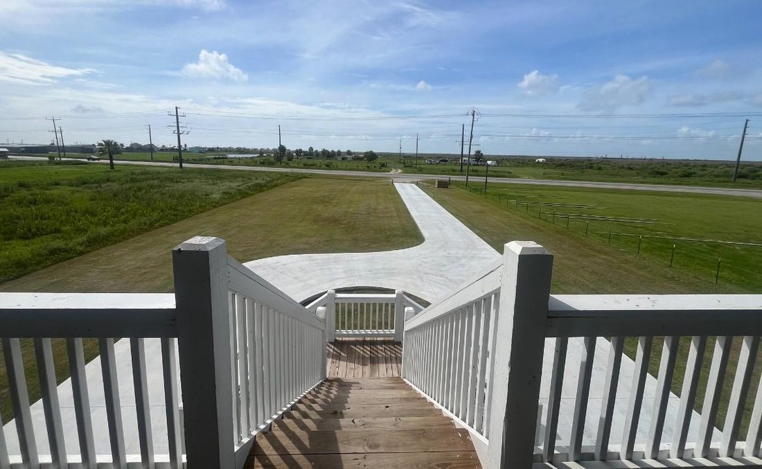 House in Bolivar Peninsula, Texas, United States 2 - 18674347