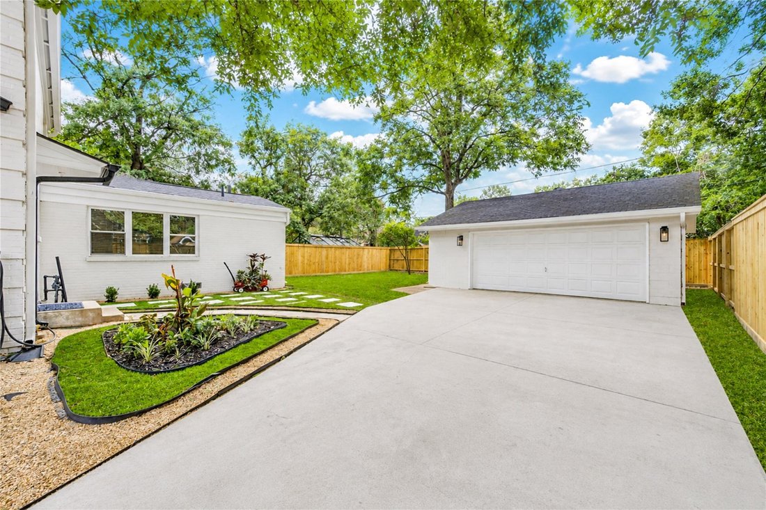 House in Houston, Texas, United States 4 - 18674367