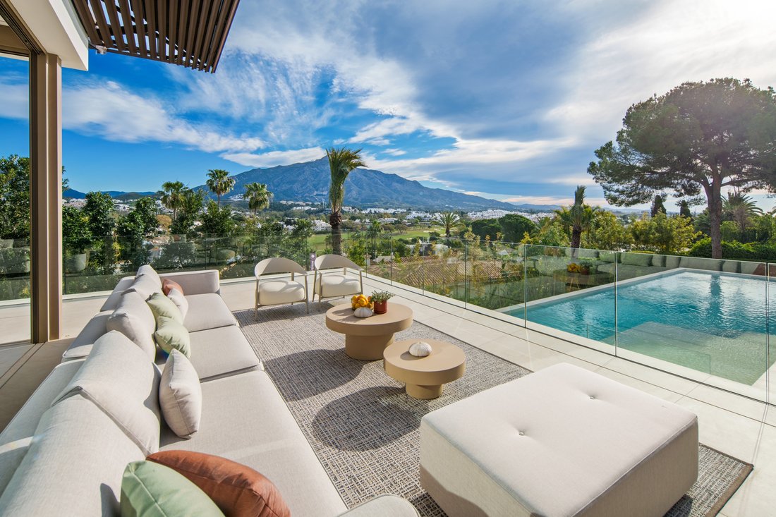 Villa in Nueva Andalucia, Marbella, Spain 1 - 18674337