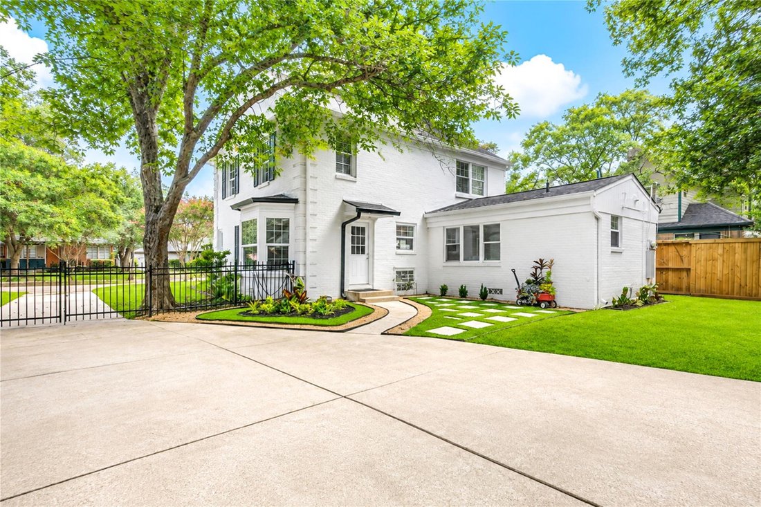 House in Houston, Texas, United States 5 - 18674367