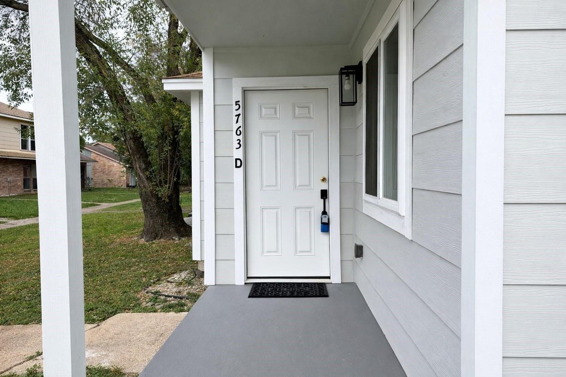 Houston, Texas, United States 3 - 18674329