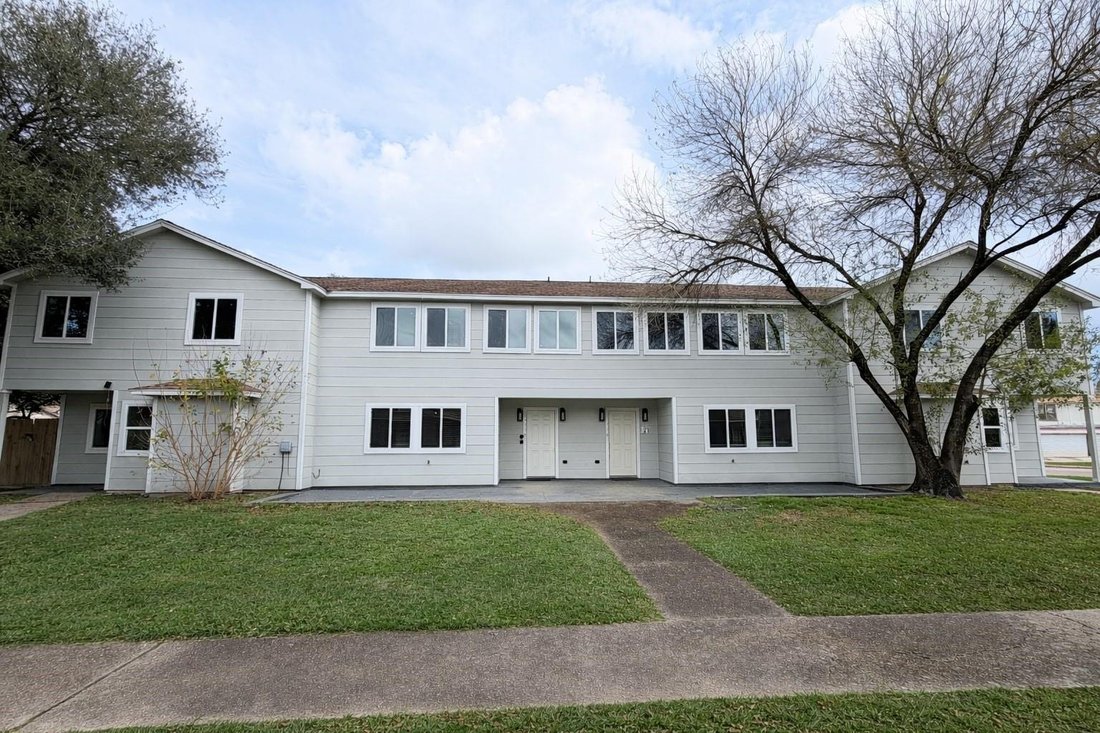 Houston, Texas, United States 1 - 18674329
