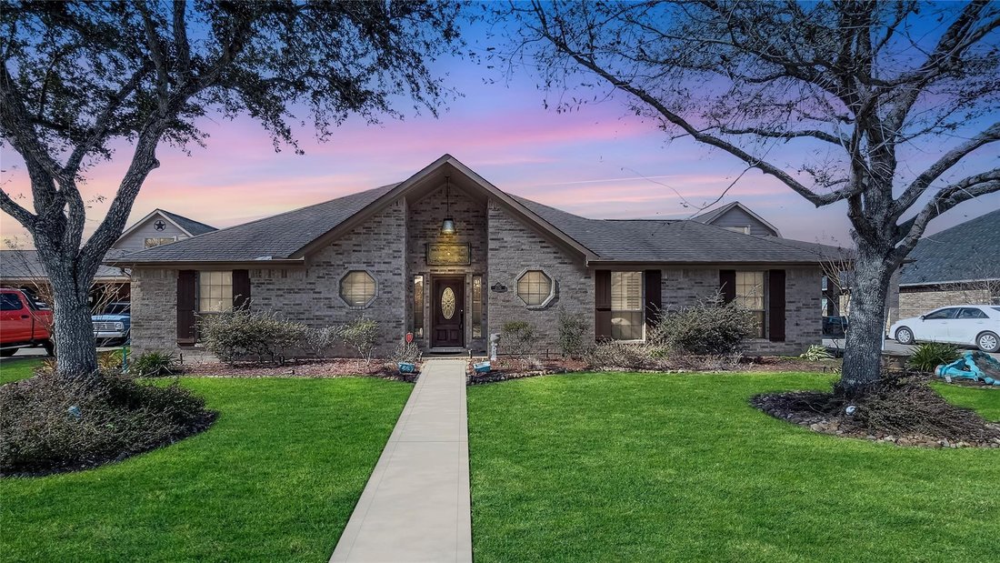 House in League City, Texas, United States 1 - 18674335