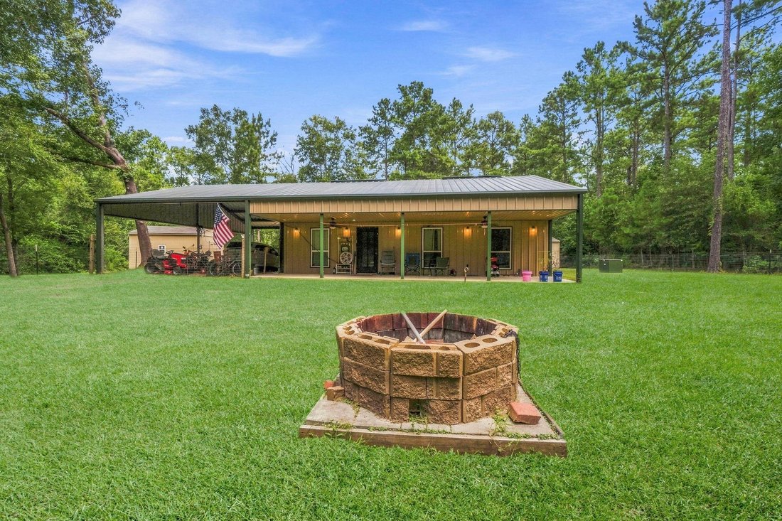 House in West Livingston, Texas, United States 4 - 18674327