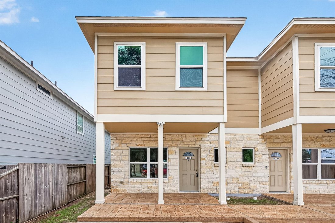Houston, Texas, United States 3 - 18674354