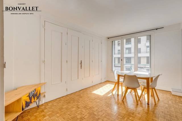 Apartment in Saint Lambert, Paris 15e Arrondissement, Paris 5 - 17663225
