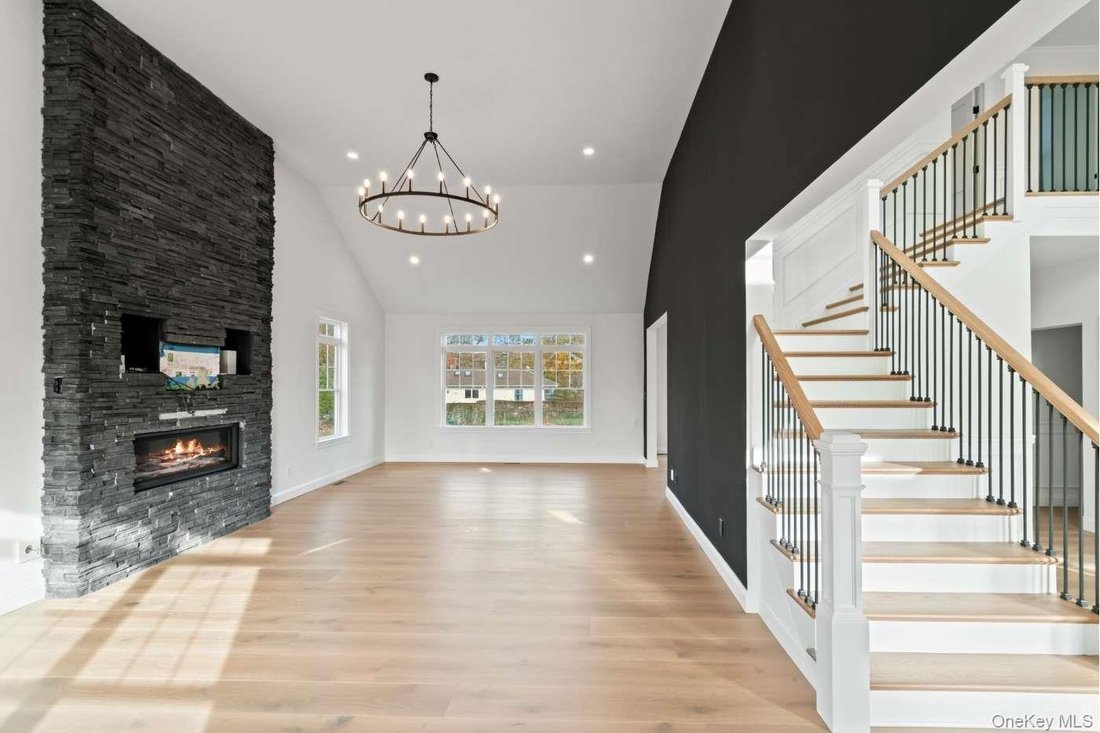 House in Setauket- East Setauket, New York, United States 4 - 18677693