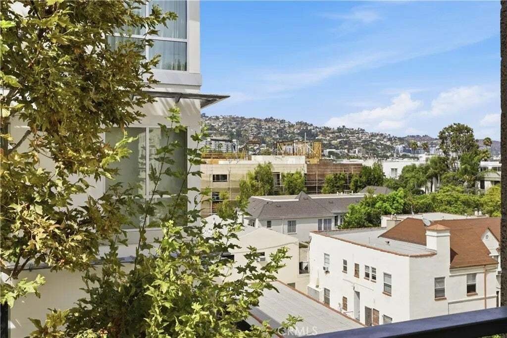 Condo in Beverly Hills, California, United States 1 - 18677052