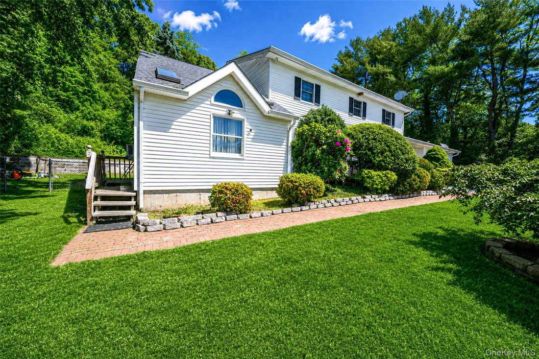 House in Huntington Station, New York, United States 4 - 18677460