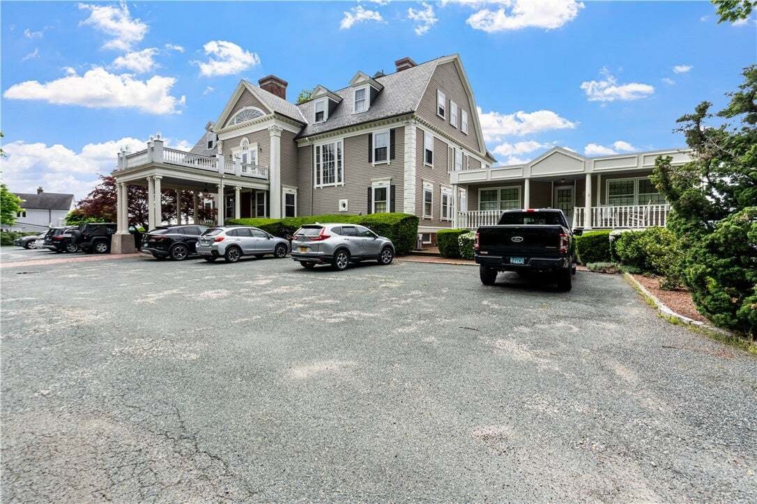 Condo in Bristol, Rhode Island, United States 2 - 18676739