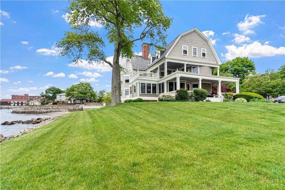 Condo in Bristol, Rhode Island, United States 1 - 18676739