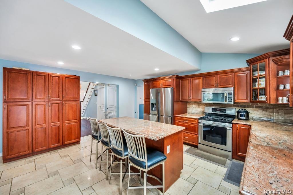 House in Syosset, New York, United States 3 - 18677676