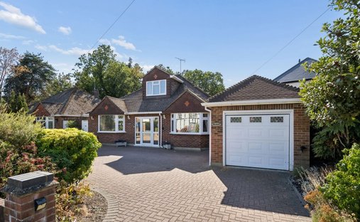 Bungalow in Langley Corner, Iver, England 1