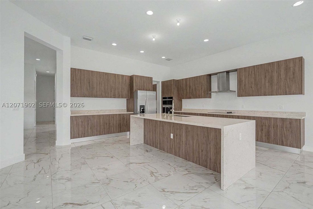 House in Davie, Florida, United States 5 - 18676939