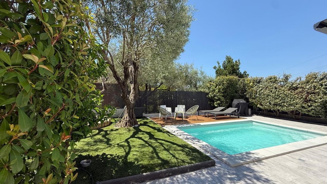 Villa in Ceyreste, Provence-Alpes-Côte d'Azur, France 1 - 18678010