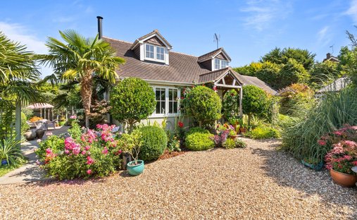 House in Mannings Heath, England 1
