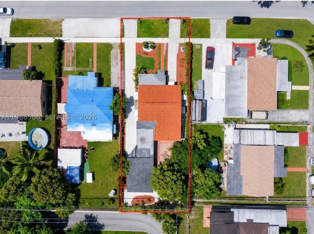 Maison à Hialeah, Floride, États-Unis 2 - 17453687