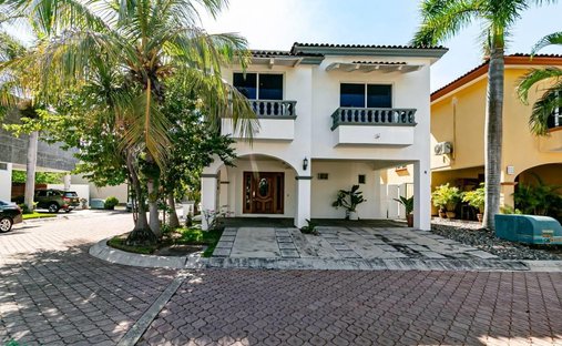 House in Flamingos, Nayarit, Mexico 1