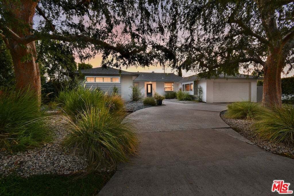 House in Los Angeles, California, United States 1 - 18676006