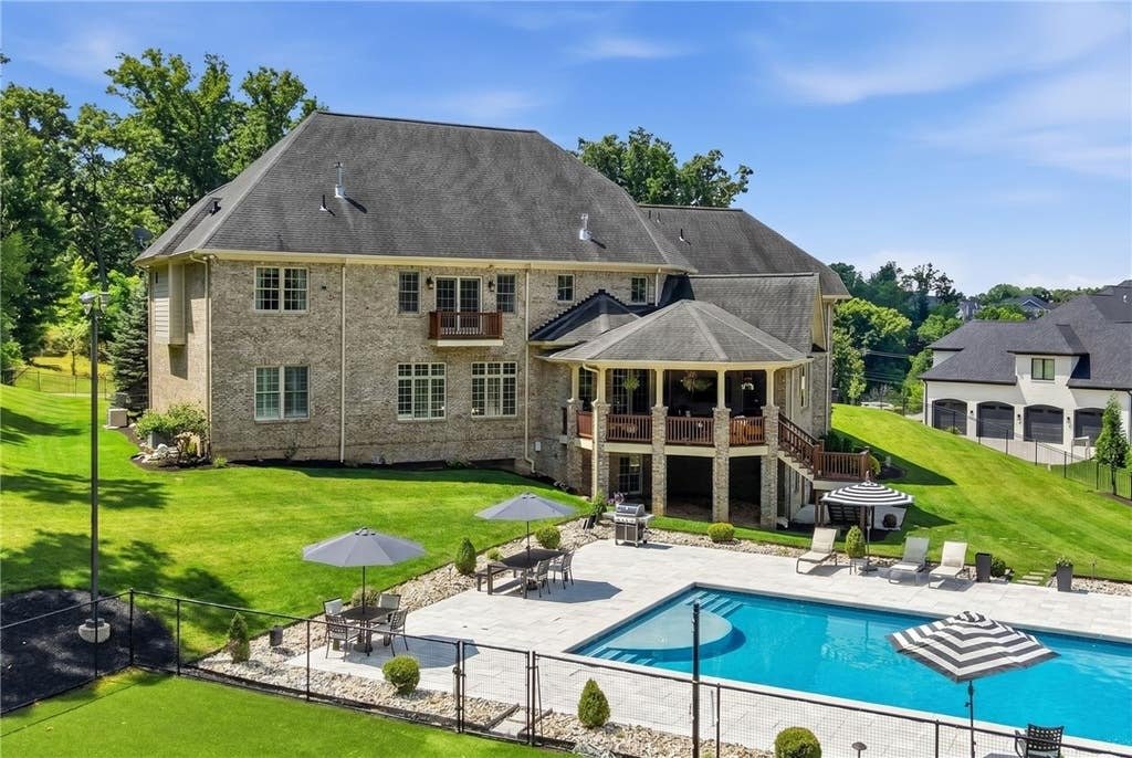 House in Gibsonia, Pennsylvania, United States 2 - 17525388