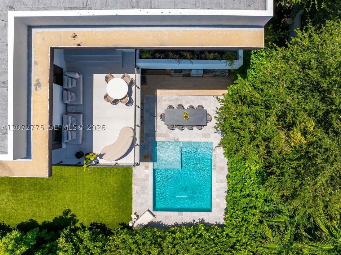 House in North Miami Beach, Florida, United States 4 - 18676826