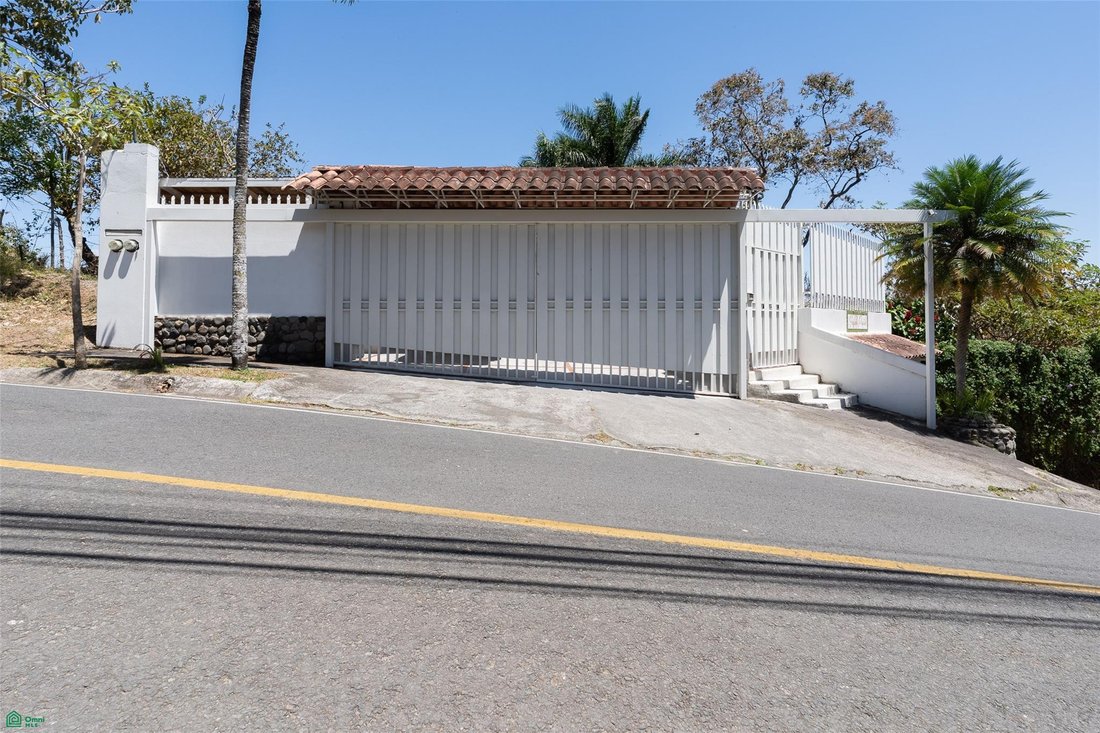 Maison à District d'Escazú, San José, Costa Rica 1 - 18663238