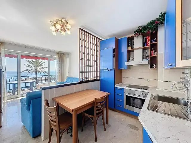 Apartment in Cabbe-Saint Roman, Roquebrune-Cap-Martin, France 4 - 17435873