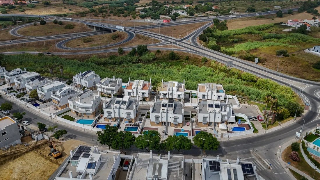 Townhouse in Costa da Caparica, Setubal, Portugal 2 - 18678518