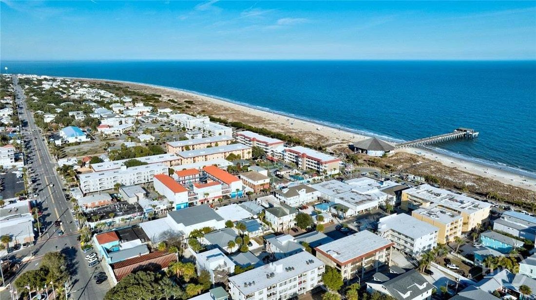 Condo in Tybee Island, Georgia, United States 3 - 18677083