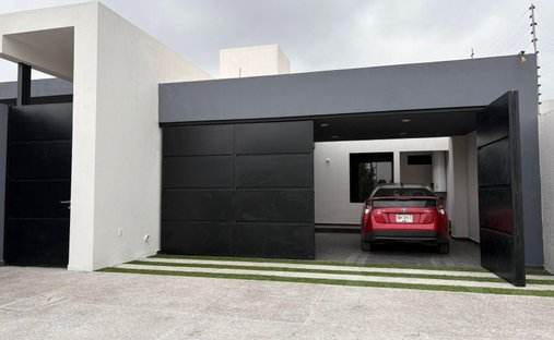 House in San Luis Potosí, San Luis Potosi, Mexico 1