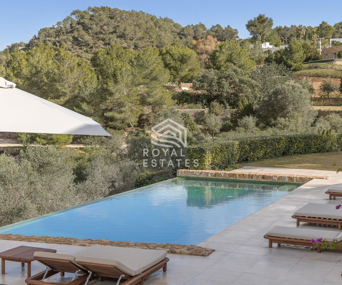 Villa in Sant Agusti des Vedra, Sant Josep de sa Talaia, Balearic Islands 2 - 18678031