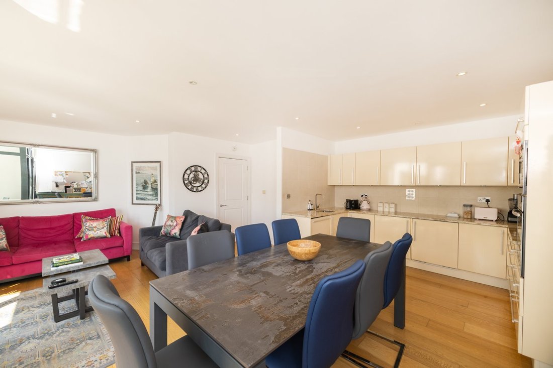 Apartment in England 4 - 18674623