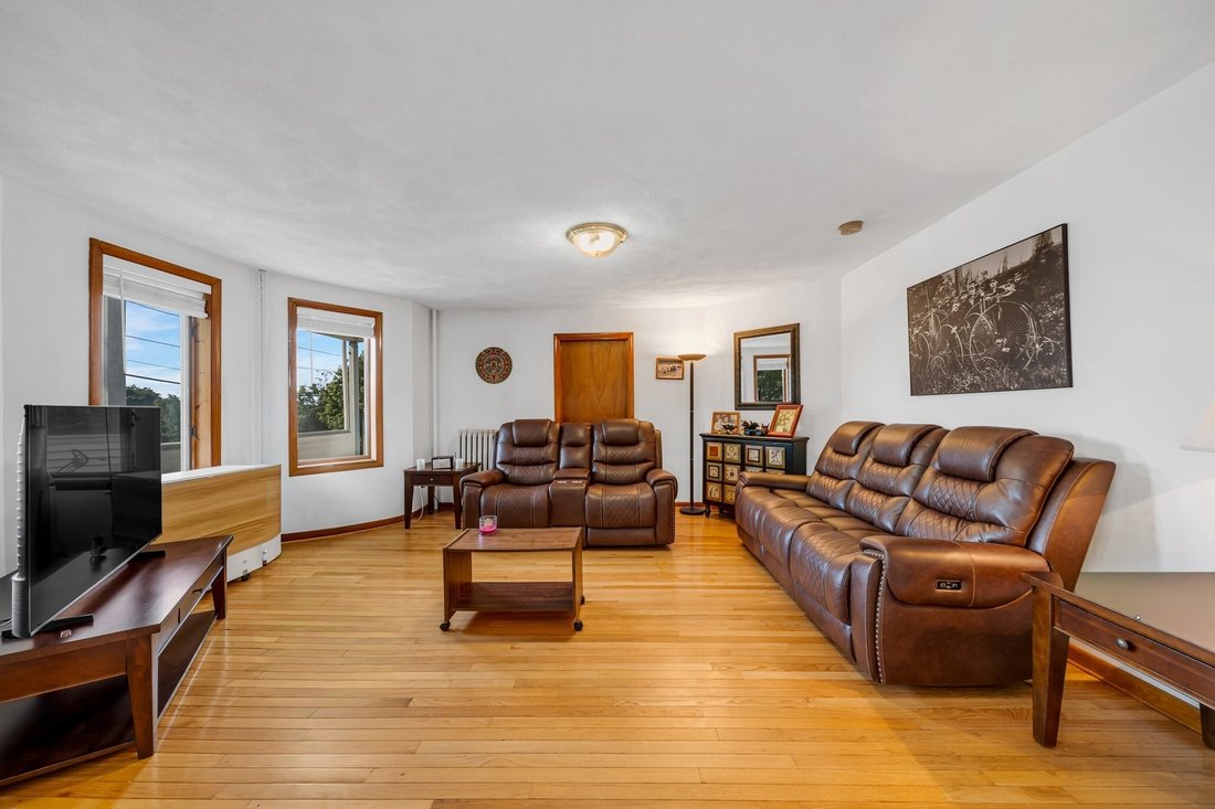 Apartment in Revere, Massachusetts, United States 5 - 18674565