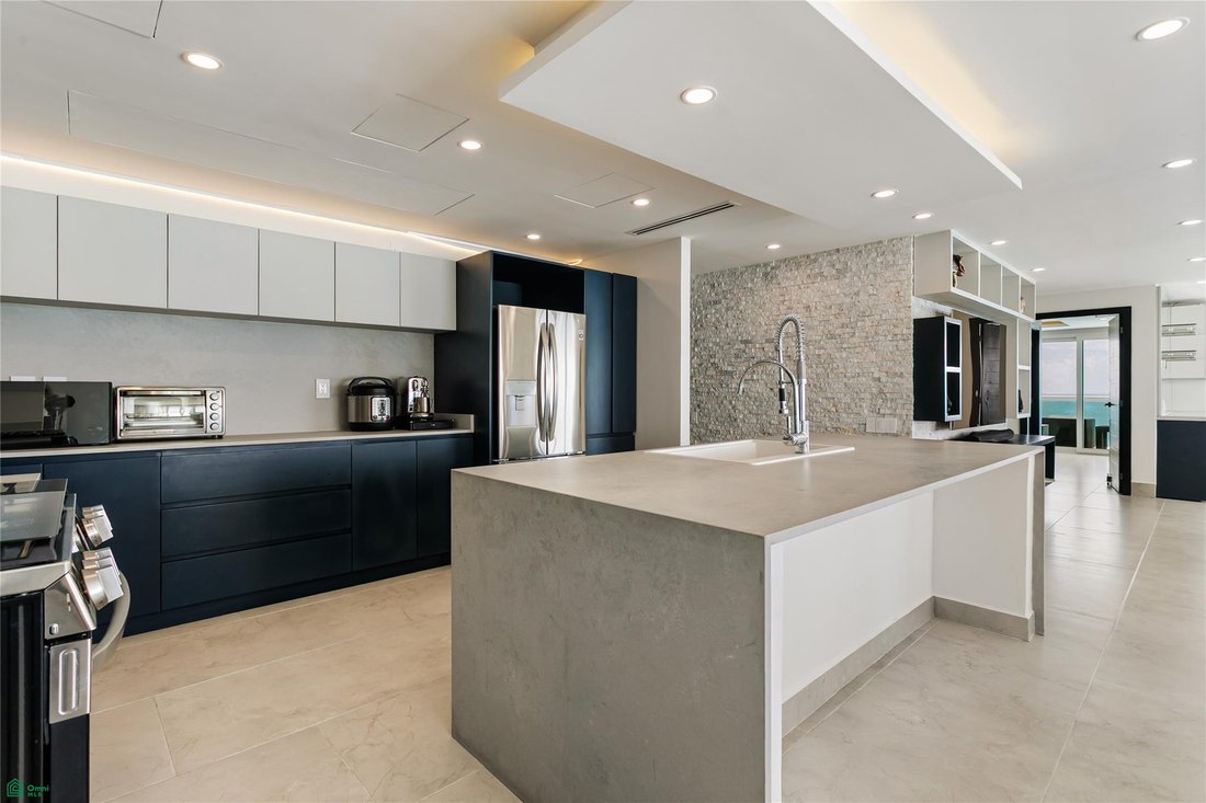 Condo in Cancún, Quintana Roo, Mexico 1 - 17836277