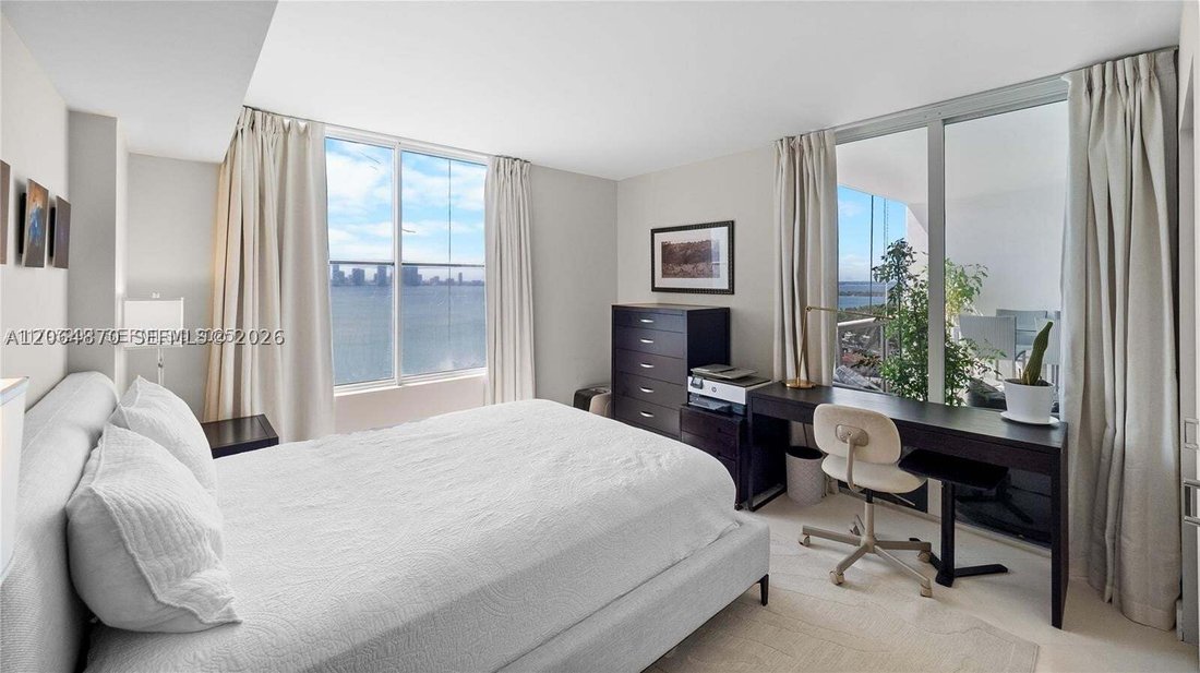 Condo in Miami Beach, Florida, United States 5 - 18676824