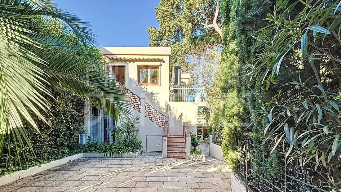 Villa in Fontmerle, Antibes, France 1 - 18040977