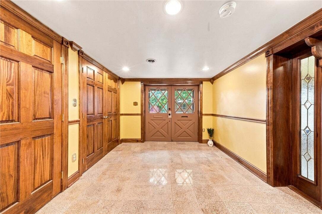 House in Pittsburgh, Pennsylvania, United States 4 - 18678564